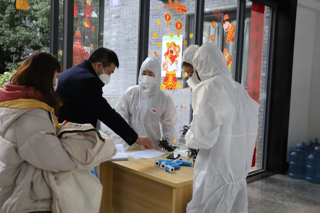 1756895885158952.jpg 640.webp.jpg